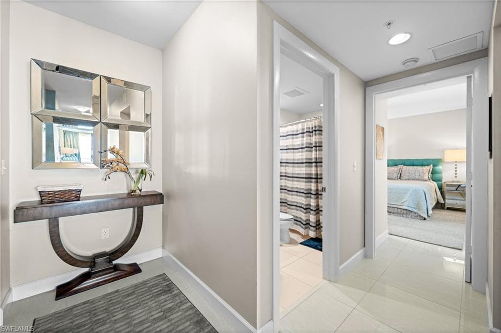 3000 Oasis Grand BLVD 2402 photo 23 of 36