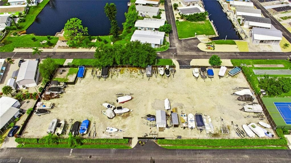 4769 Tahiti DR photo 23 of 24
