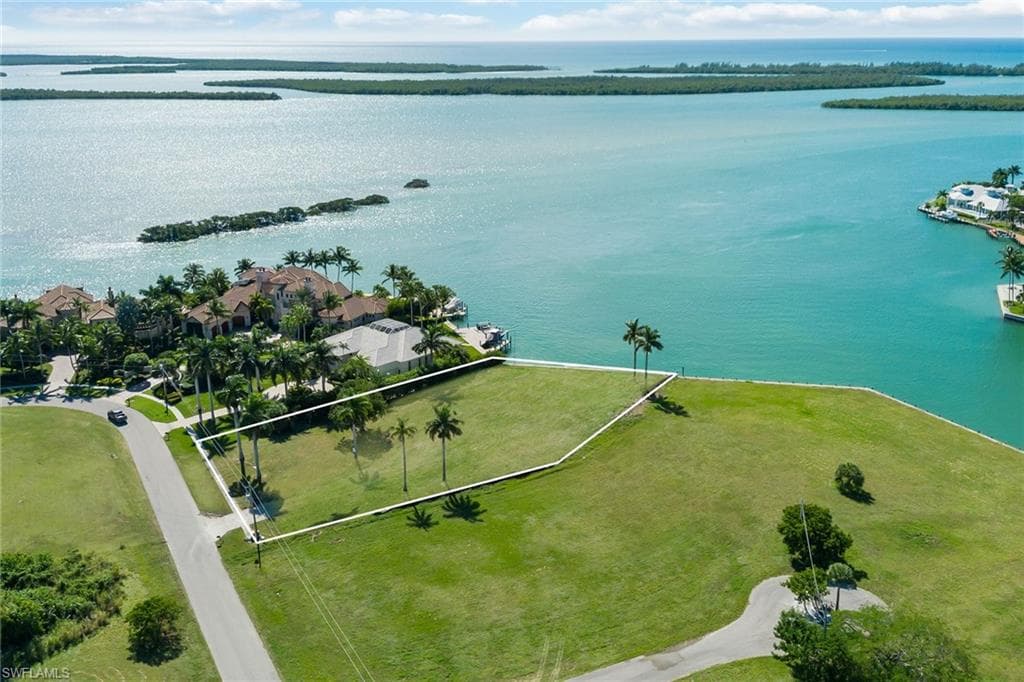 1028 Inlet DR photo 3 of 13