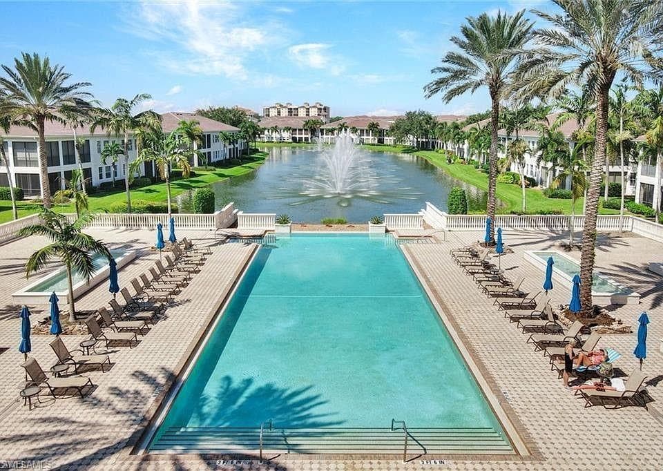 545 Avellino Isles CIR 102 photo 27 of 30