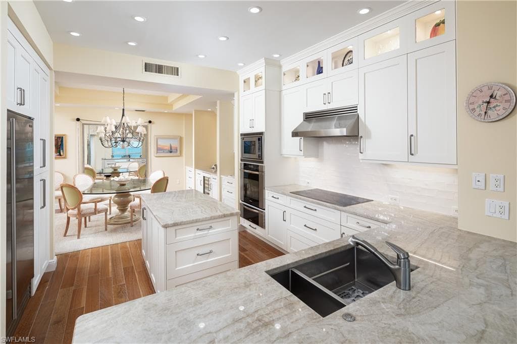263 Barefoot Beach BLVD PH2 photo 14 of 47