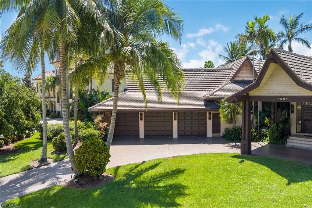 1535 Caxambas CT photo 32 of 38