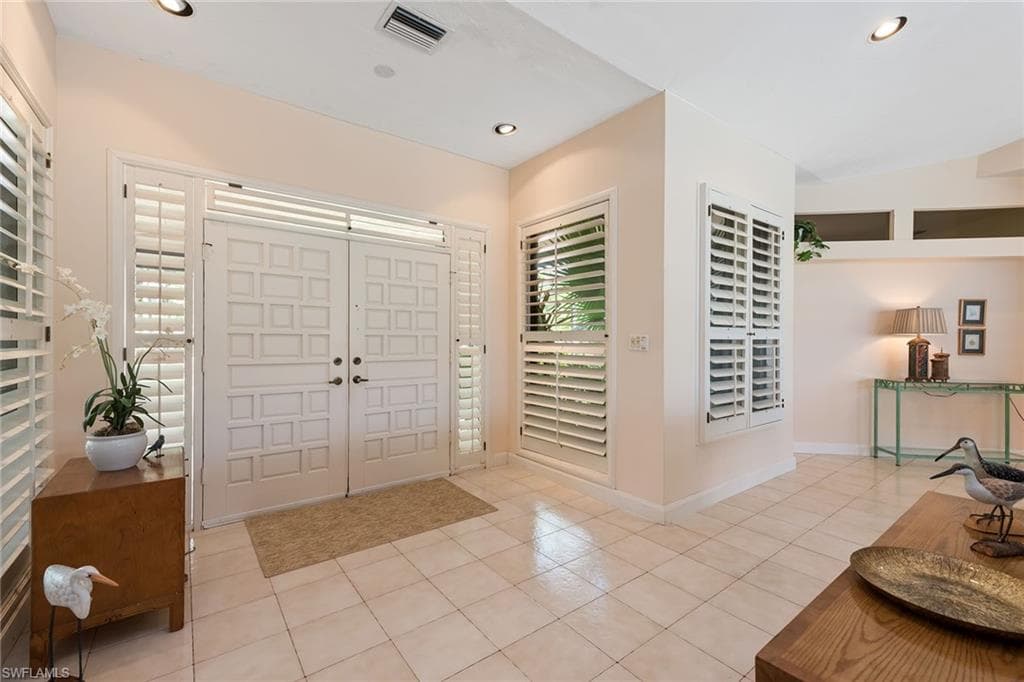 1535 Caxambas CT photo 8 of 38