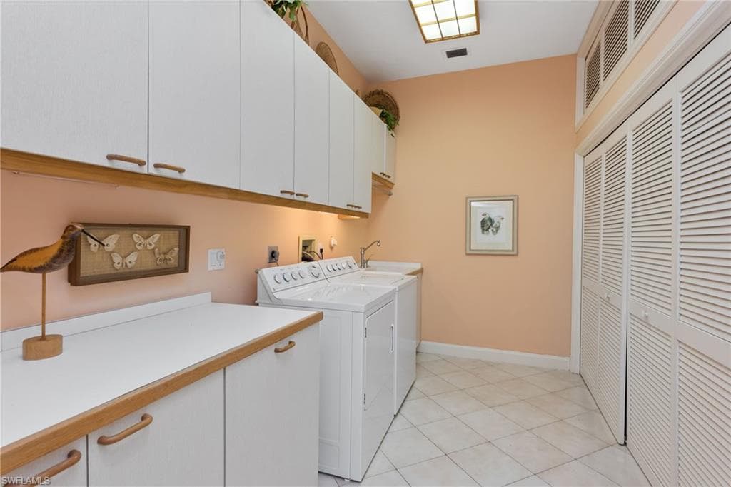 1535 Caxambas CT photo 21 of 38