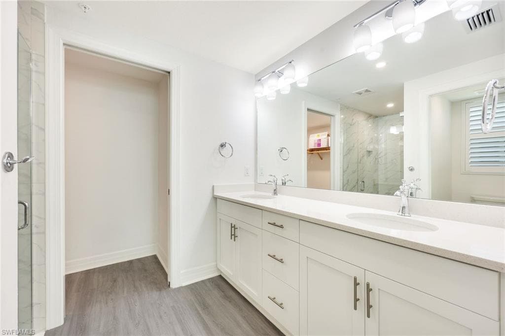 268 Indies DR E 101 photo 11 of 30