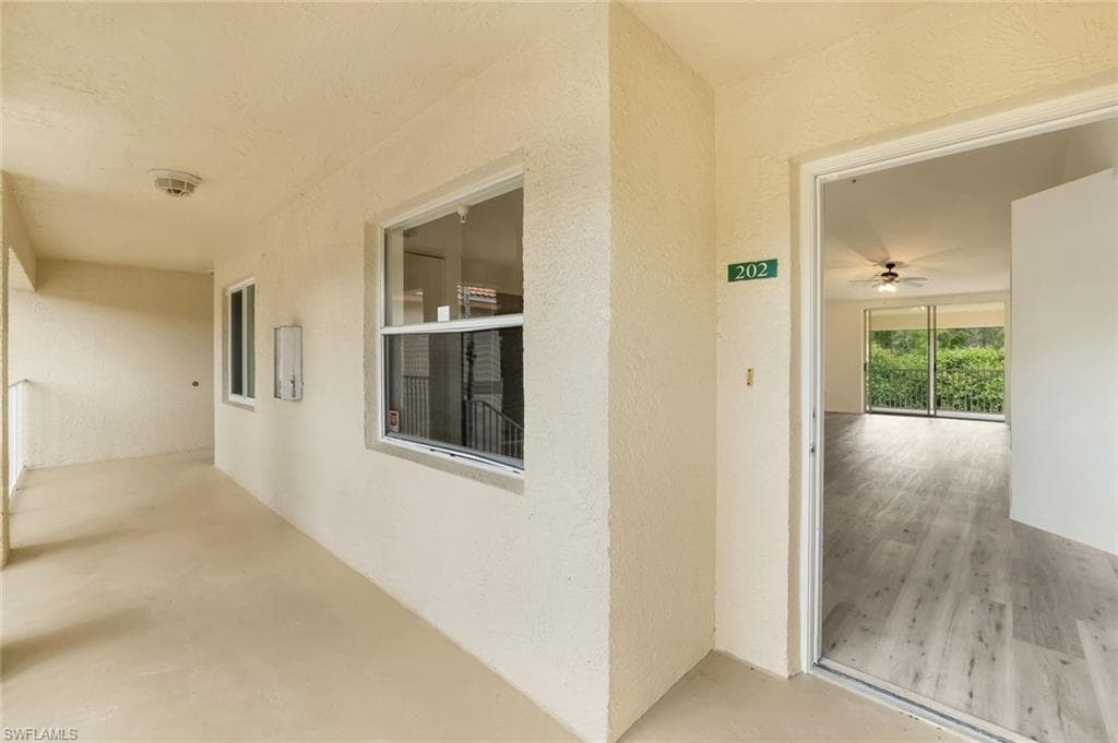 6635 Huntington Lakes CIR 202 photo 17 of 30