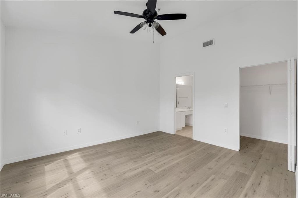 6635 Huntington Lakes CIR 202 photo 9 of 30