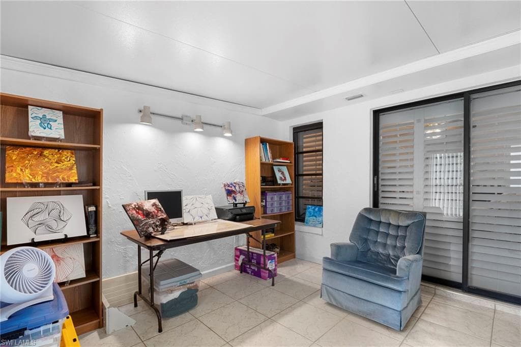Additional Room for Office, Craft Room etc.