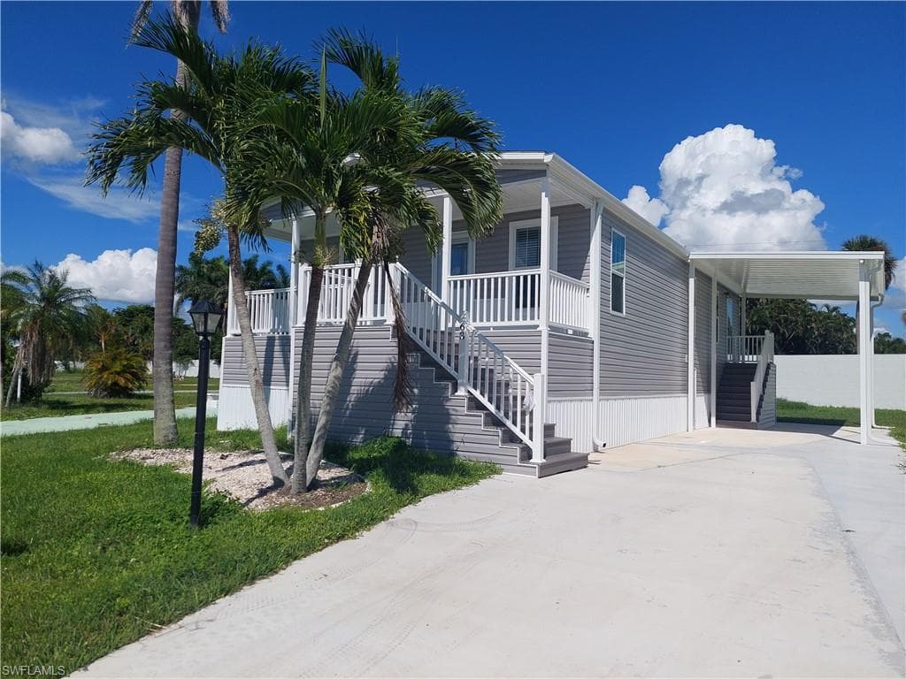 63 Poplar in Plantation Estates
