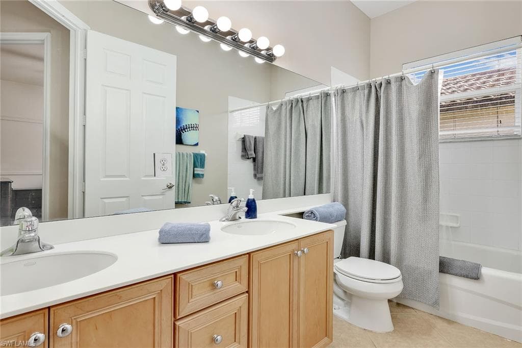 14611 Indigo Lakes CIR photo 28 of 32