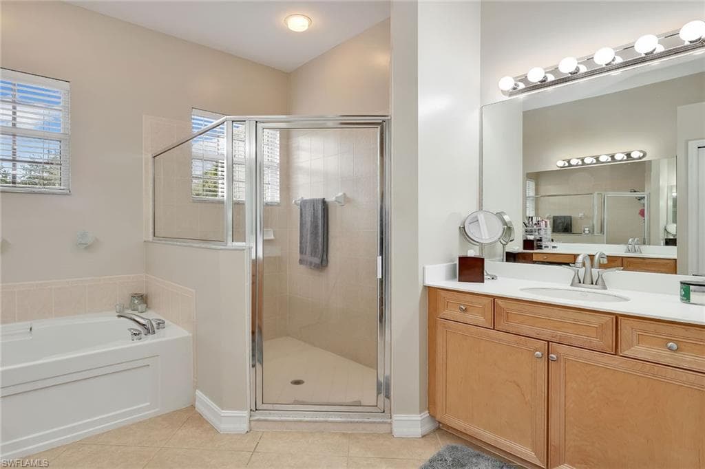 14611 Indigo Lakes CIR photo 24 of 32