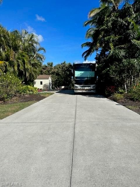 4995 Coach LN photo 2 of 4