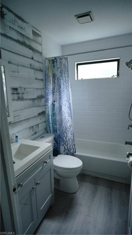 17625 Island Inlet CT photo 7 of 12