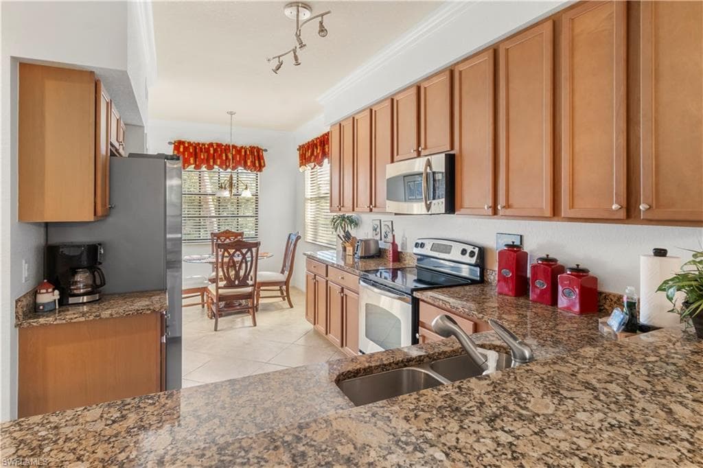9715 Acqua CT 121 photo 1 of 38