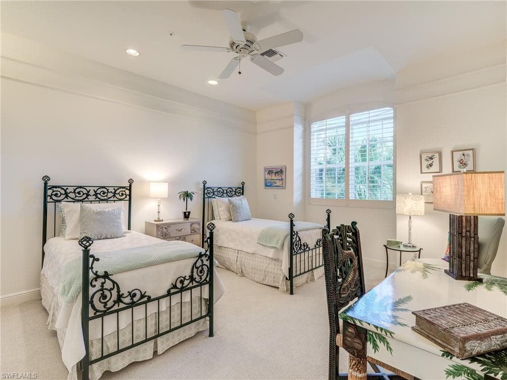 16770 Captiva DR photo 34 of 50