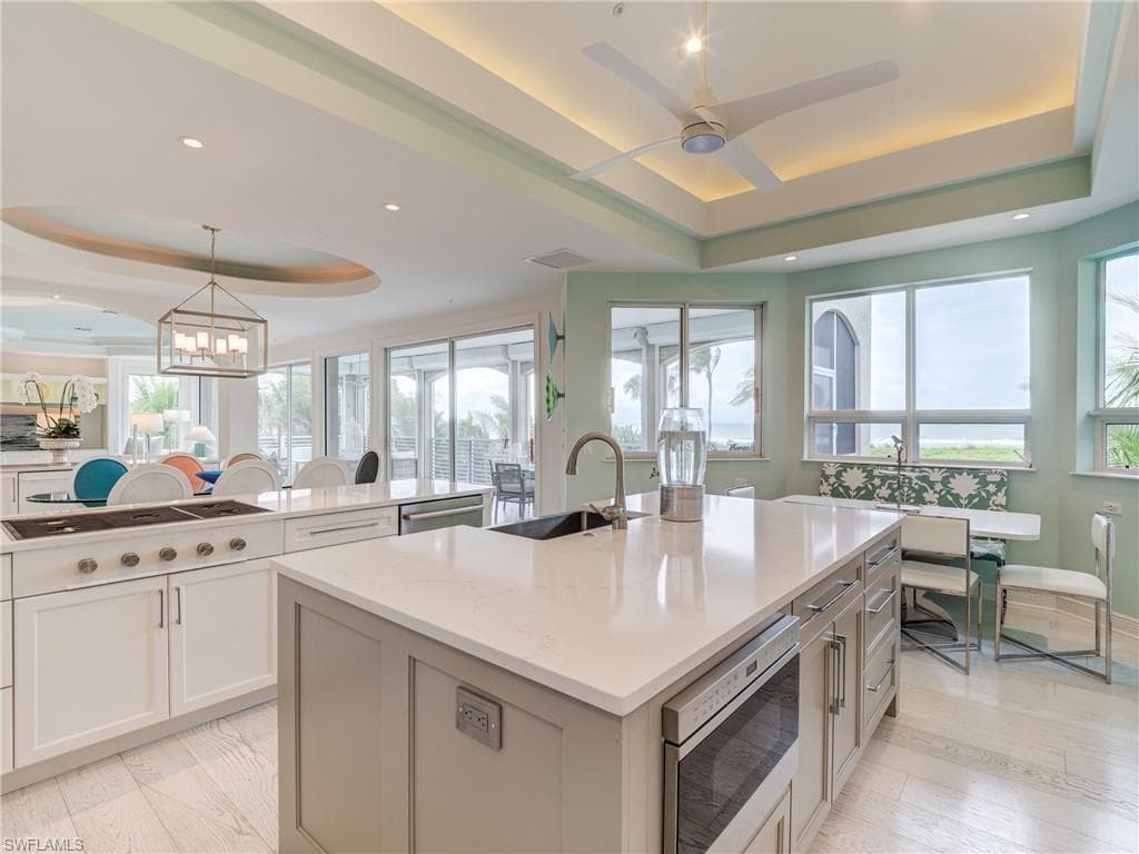 16770 Captiva DR photo 19 of 50