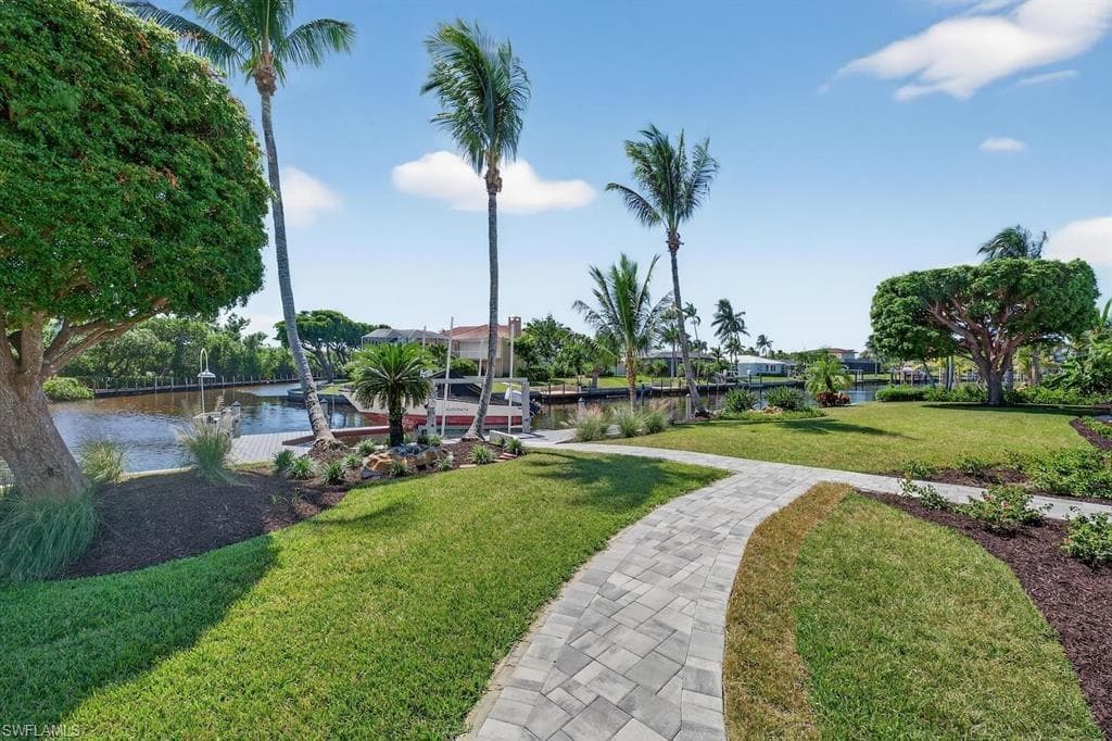 924 Kings Crown DR photo 43 of 49