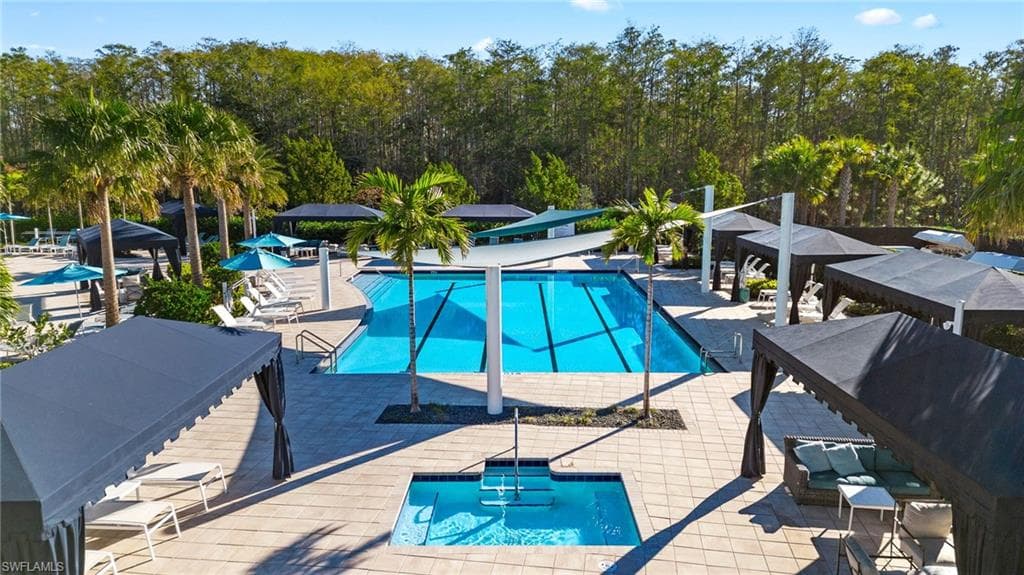 Heated LAP POOL! Hot tub in foreground...
