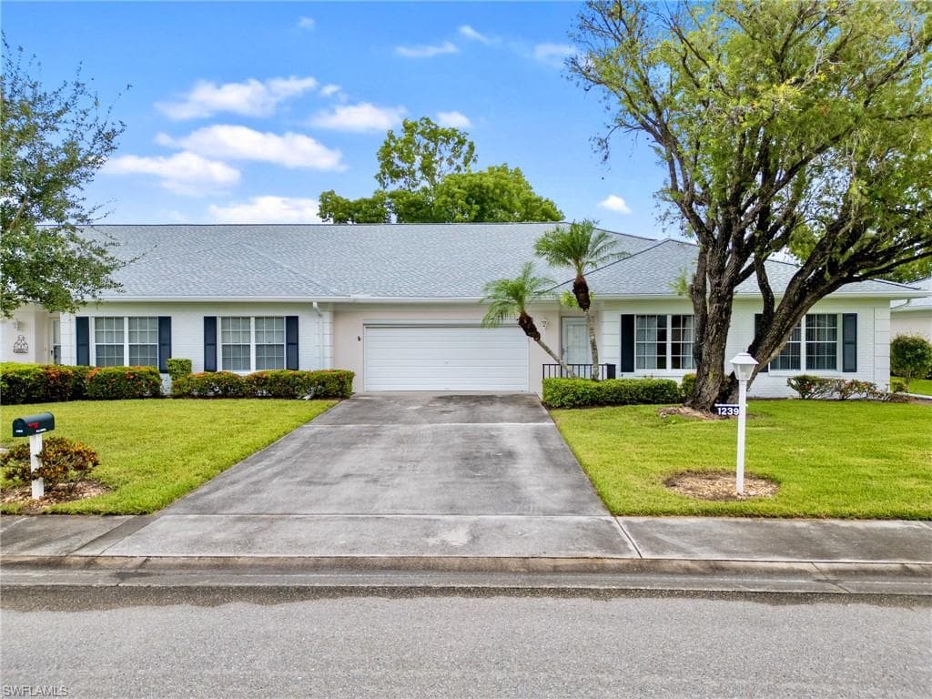 1239 Broadwater DR photo 32 of 35