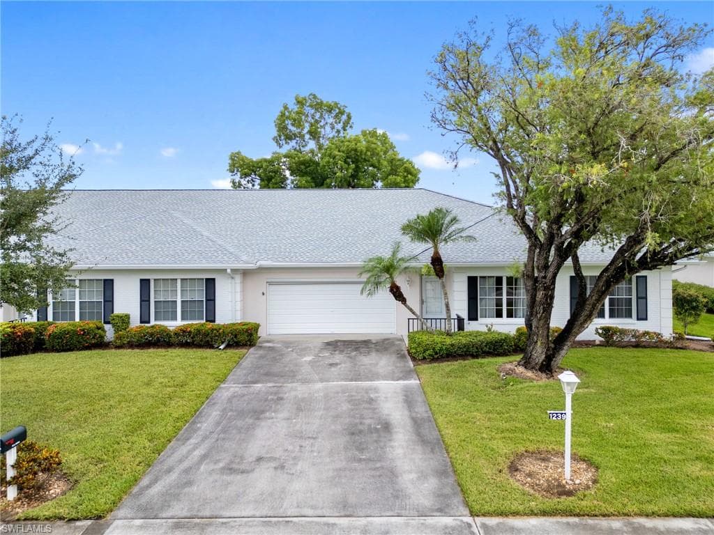 1239 Broadwater DR photo 1 of 35