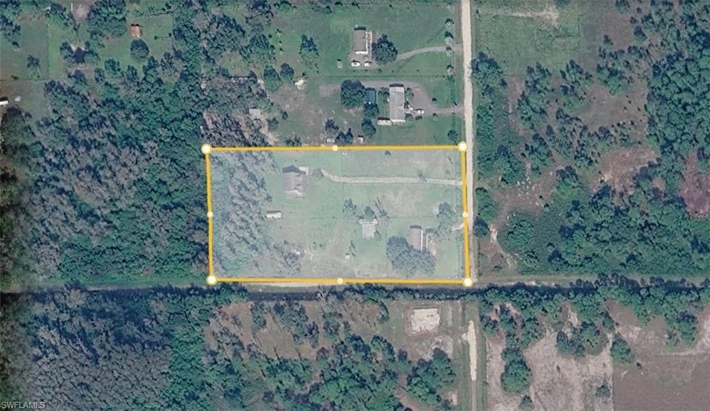 Map / location featuring property boundaries highlighted