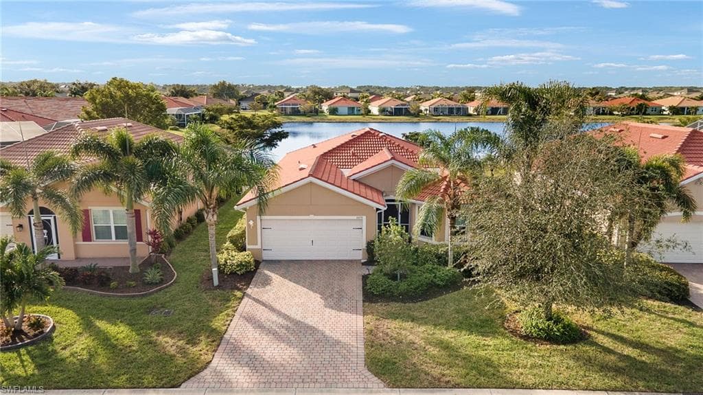 15259 Yellow Wood DR photo 1 of 39