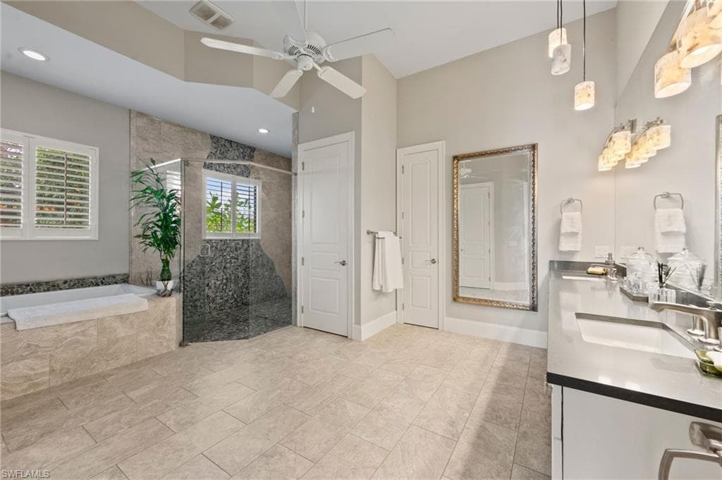 14994 Bonaire CIR photo 13 of 50