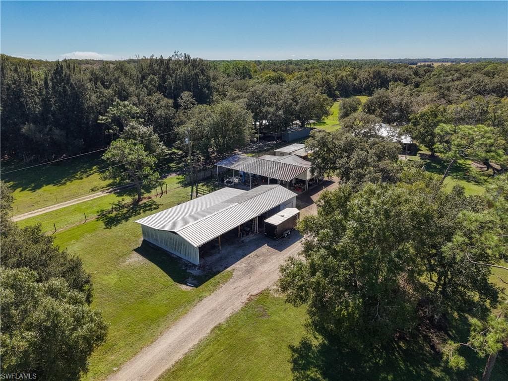 Pole barn/garage - 4419 Loblolly Bay Road, LaBelle, FL 33935