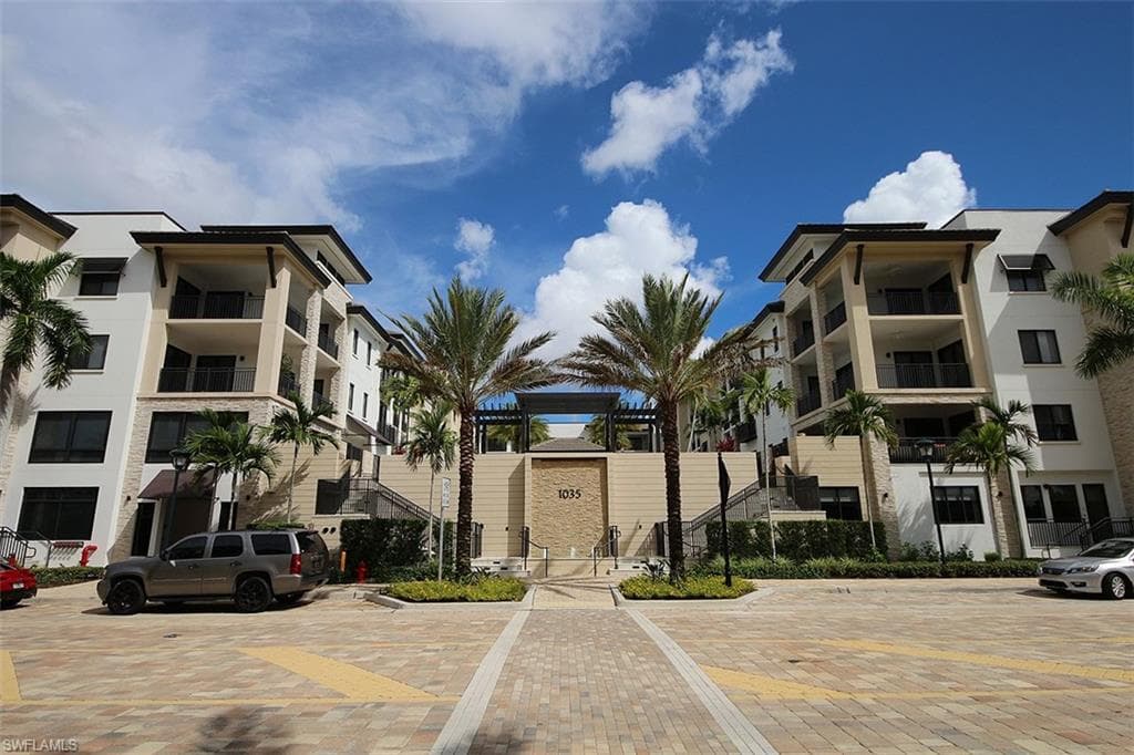 View of apartment building / complex