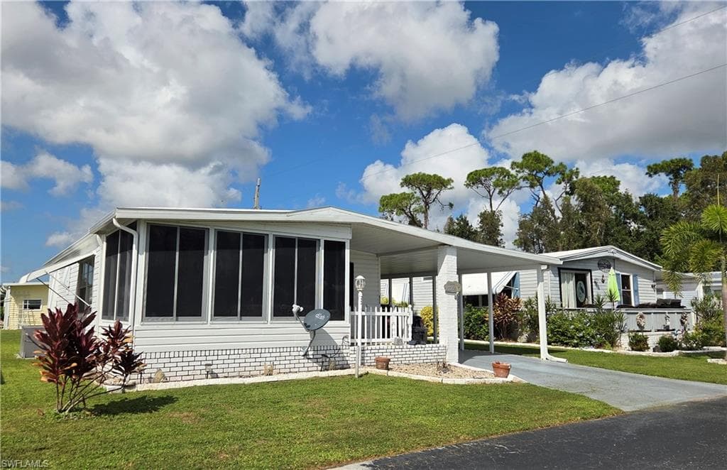 BEST VALUE in Lazy Days Village! PRICED to SELL, FURNISHED TURNKEY, and ready for YOU to MOVE IN!