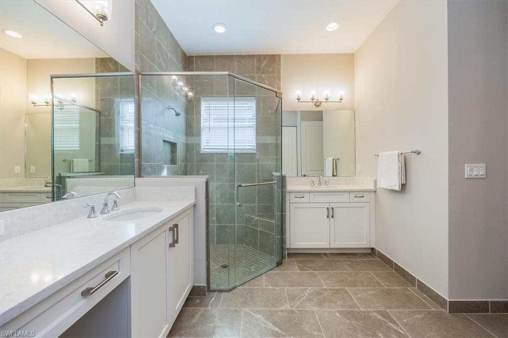 16483 Orinda WAY photo 6 of 38