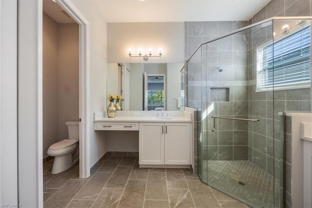 16483 Orinda WAY photo 7 of 38