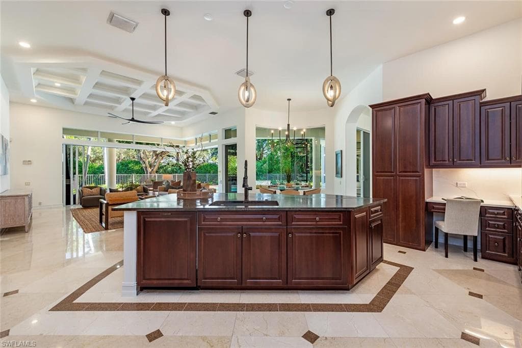 1252 POCANTICO LN photo 16 of 50
