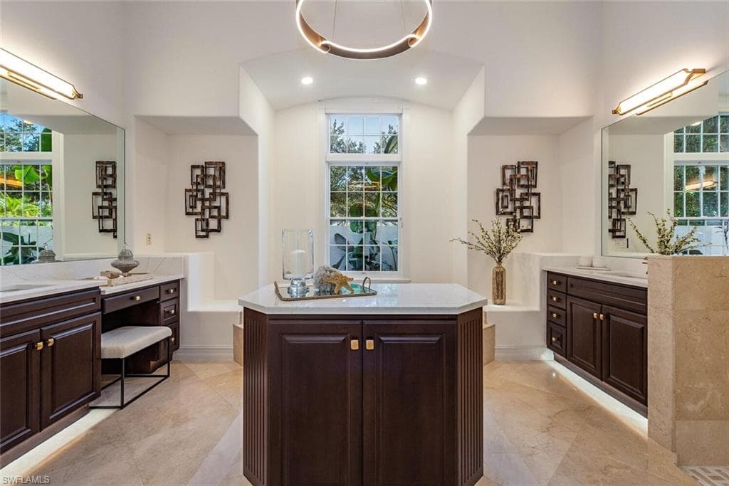 1252 POCANTICO LN photo 18 of 50