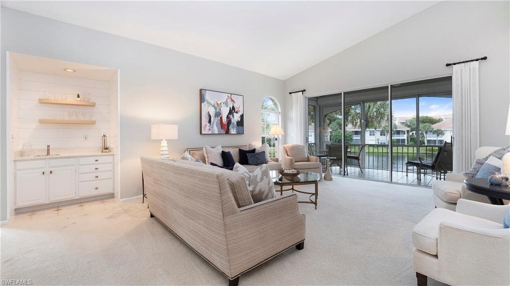 Spacious and volume ceilings