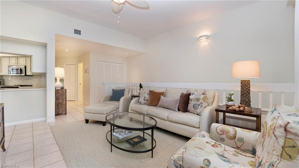 8487 Abbington CIR 1121 photo 22 of 40