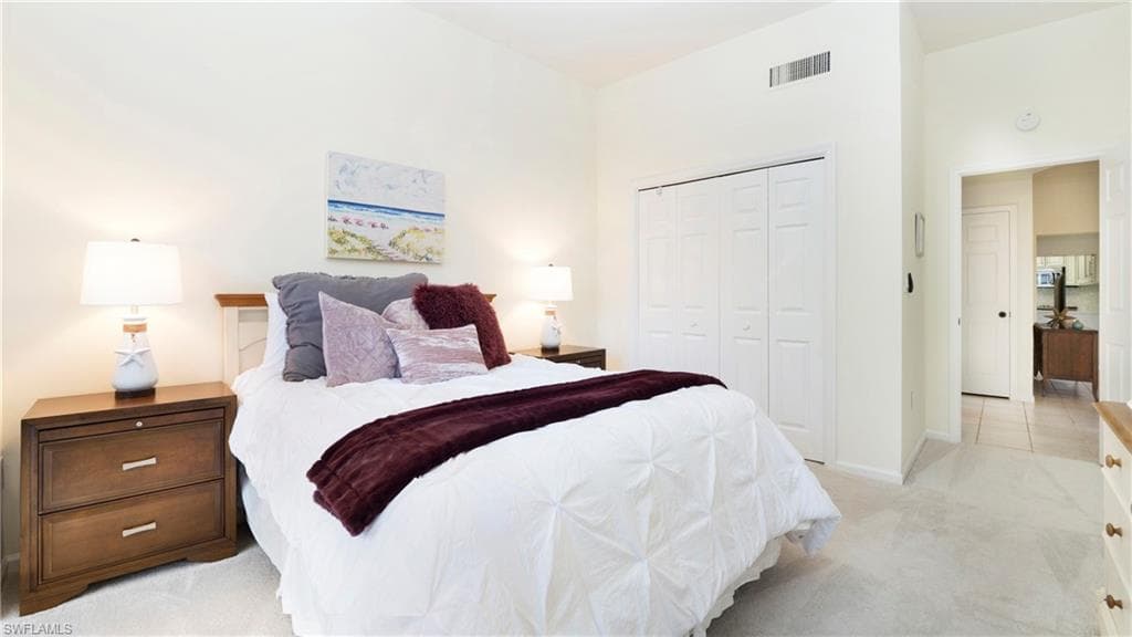 8487 Abbington CIR 1121 photo 14 of 40