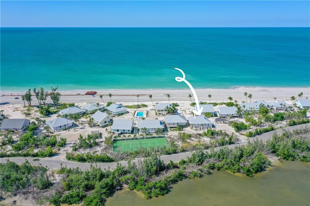 24 Beach Homes photo 2 of 41