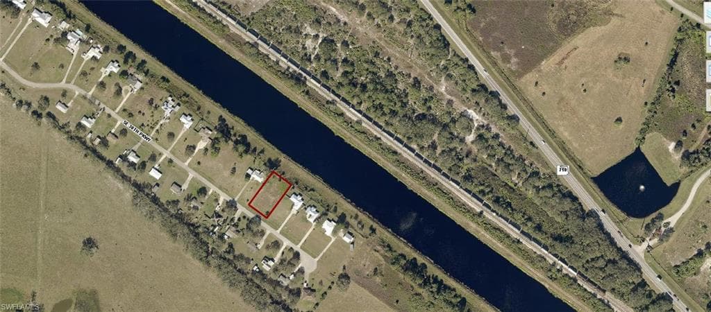 Aerial map of property and surrounding area