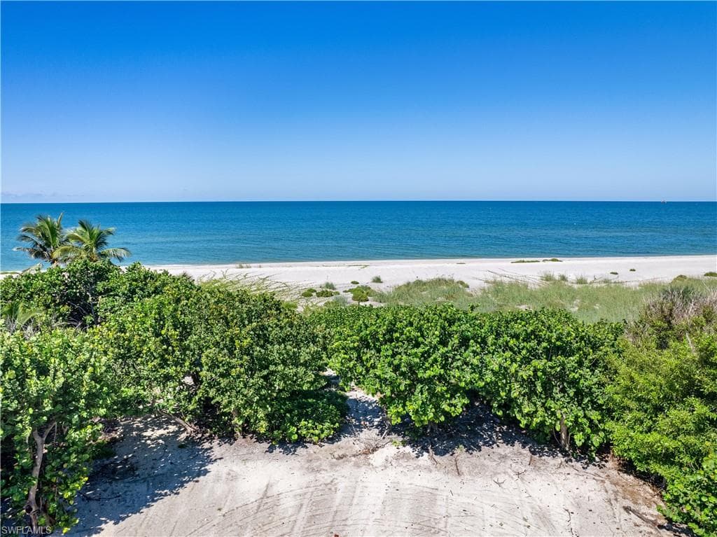 16548 Captiva DR photo 9 of 21