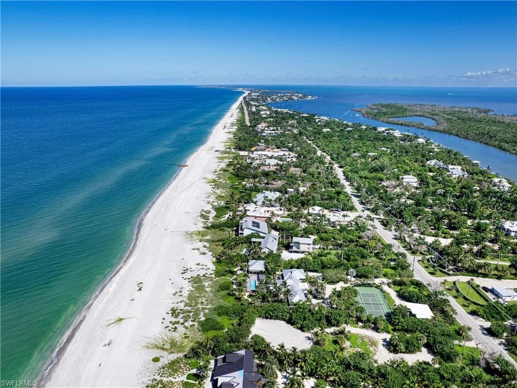 16548 Captiva DR photo 15 of 21