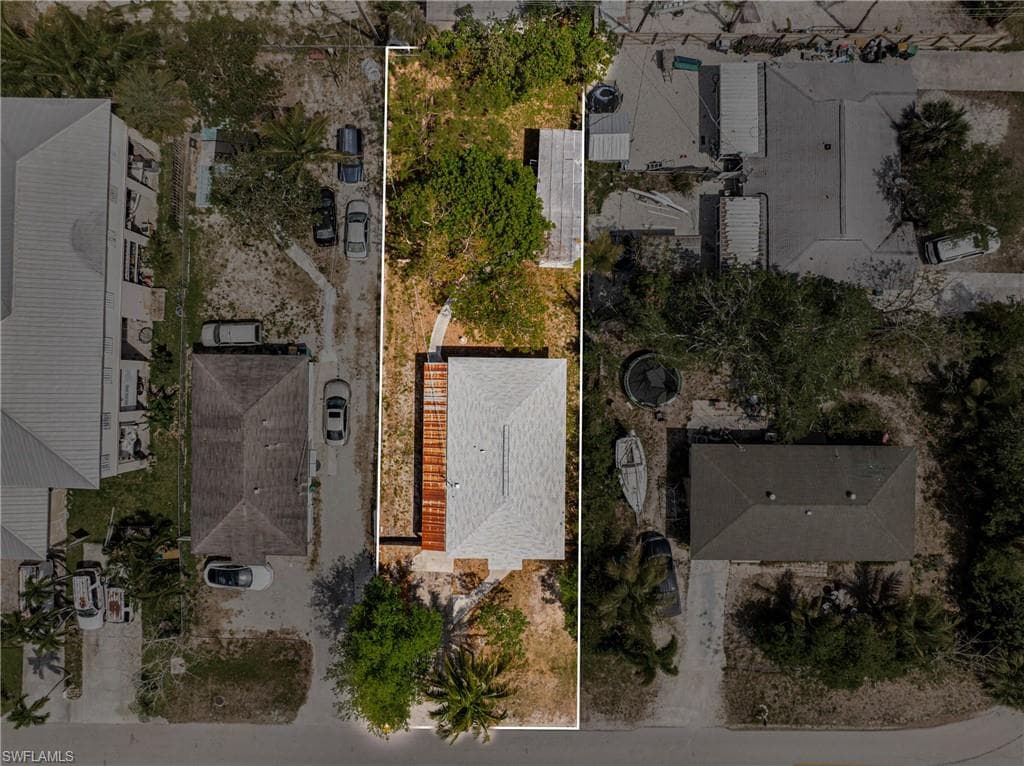 Aerial view of property's location featuring property boundaries highlighted
