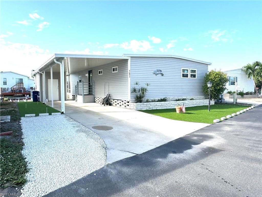 4693 Leilani LN photo 19 of 24