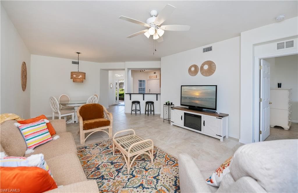 10109 Colonial Country Club BLVD 2404 photo 4 of 43