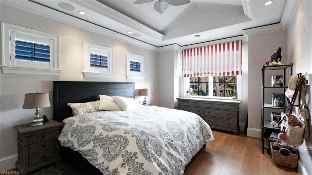 bedroom suite