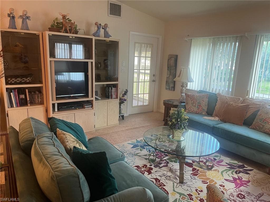 13191 Oakmont DR 8 photo 7 of 44
