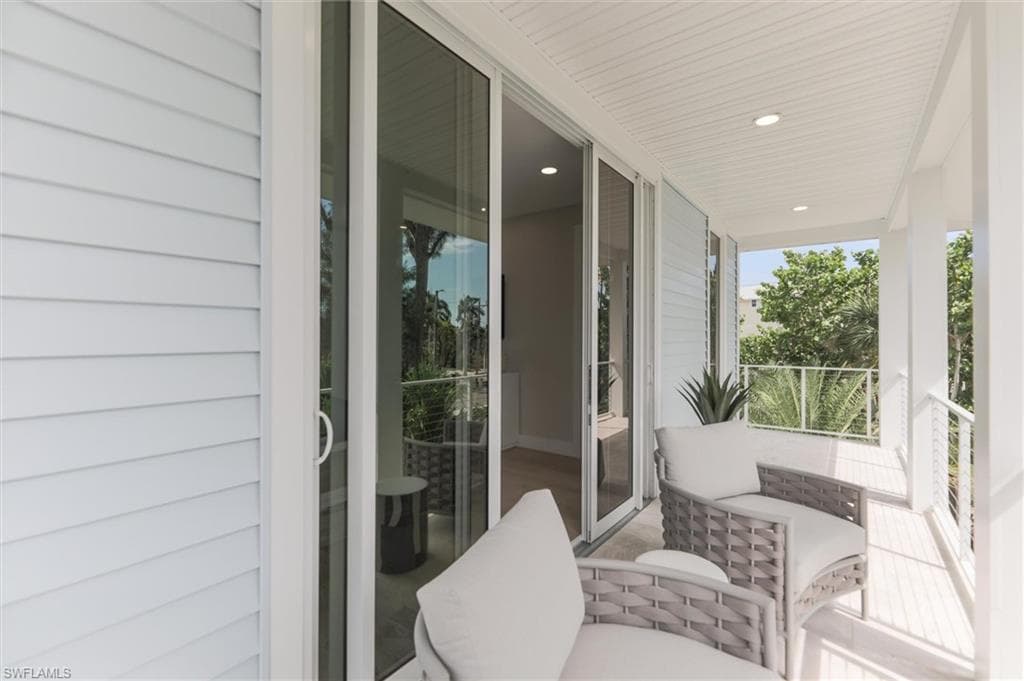 Balcony with covered porch