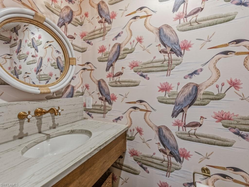 1/2 bath