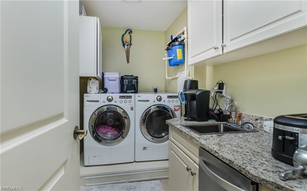 5704 Cape Harbour DR 105 photo 22 of 50
