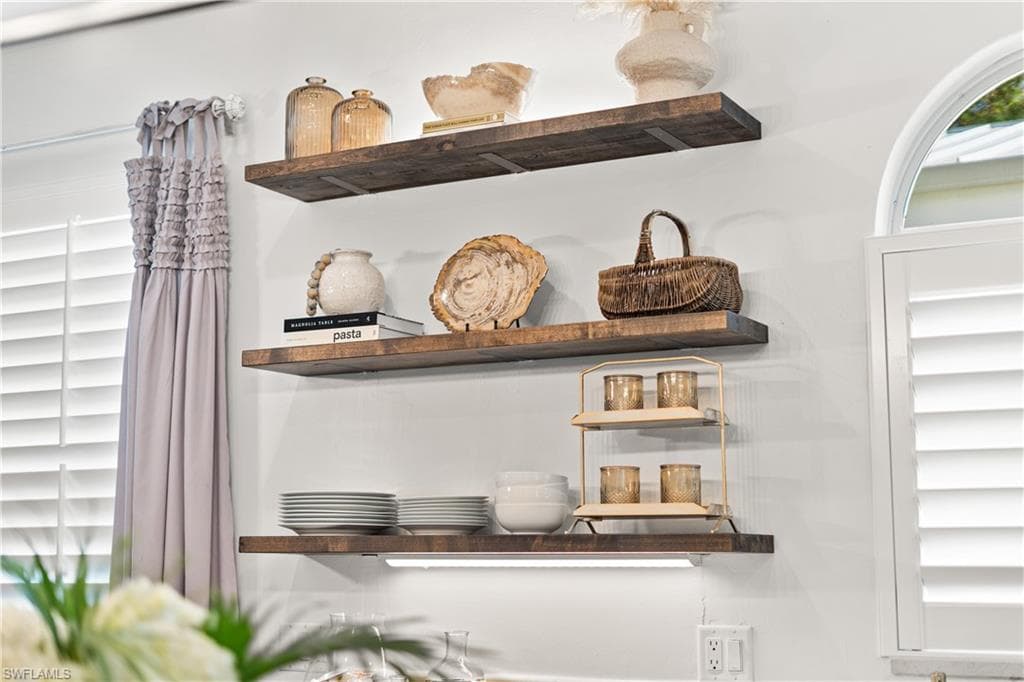 Built in floating shelves, grab and go